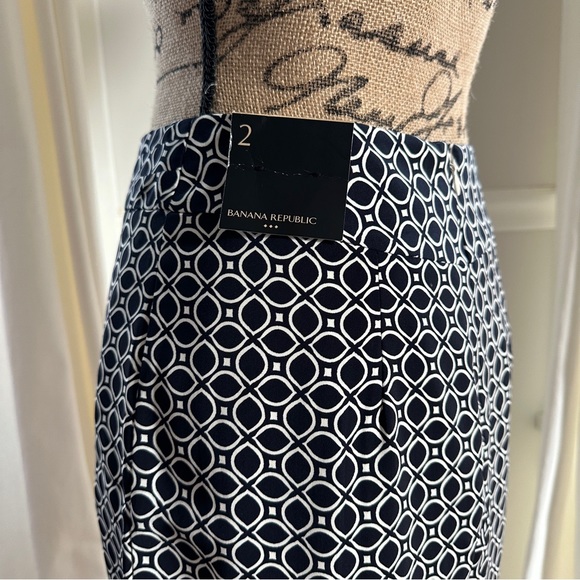 BR Tulip shape wrap style skirt - Picture 4 of 7